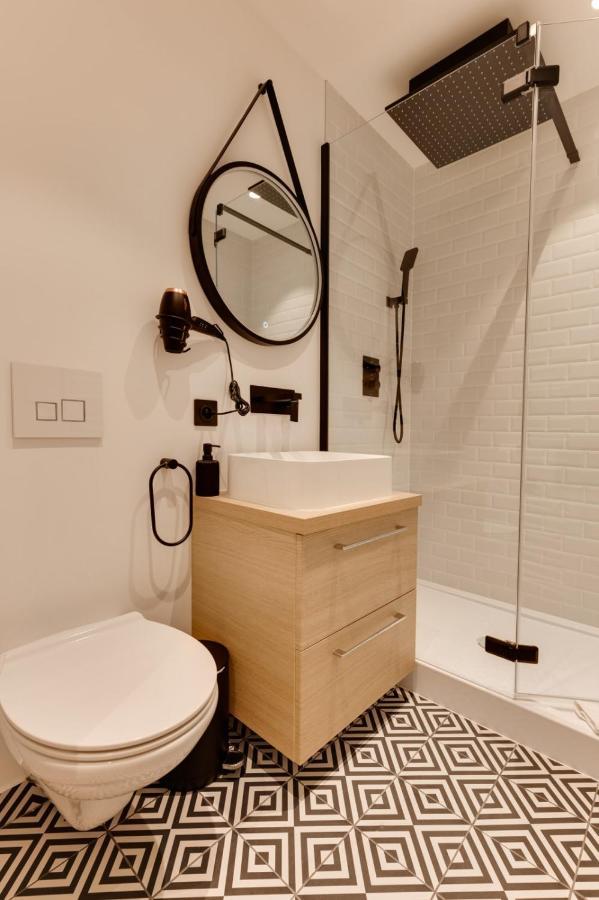 La Caravelle - Modern Apartment 2 Steps From Downtown อานซี ภายนอก รูปภาพ